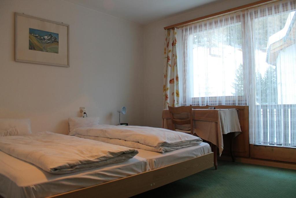 Hotel-Pension Hauser Pontresina Room photo